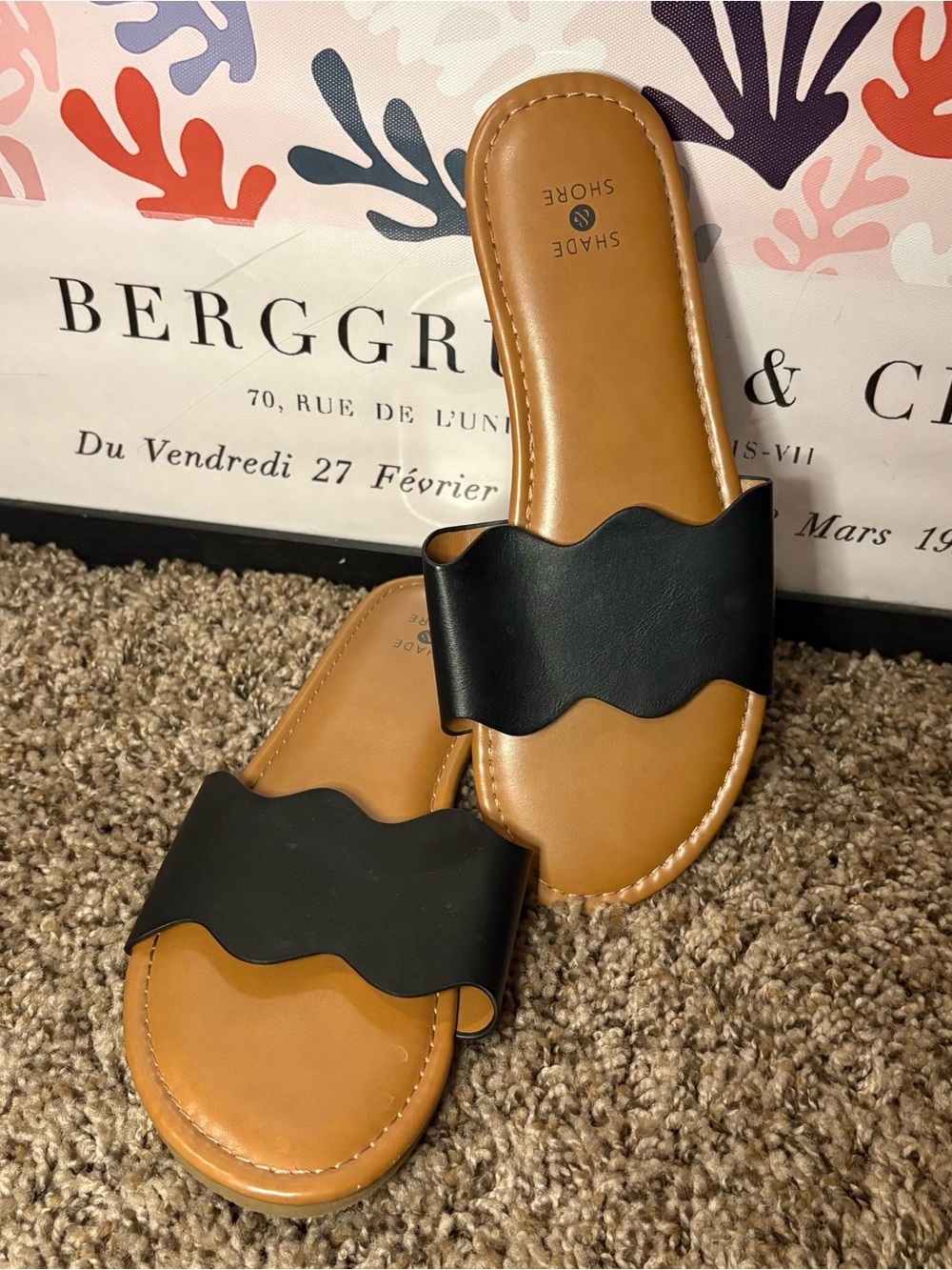 Shade & Shore Black Scalloped Slide Sandals Size 7